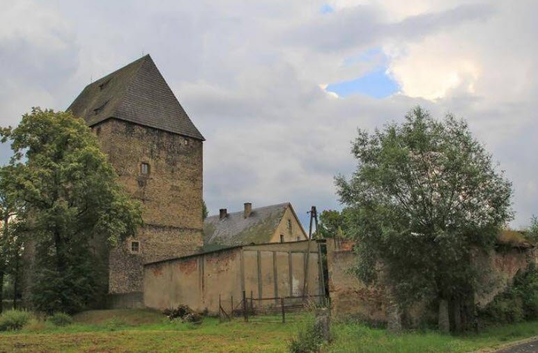 Siedlęcin Tower, Poland